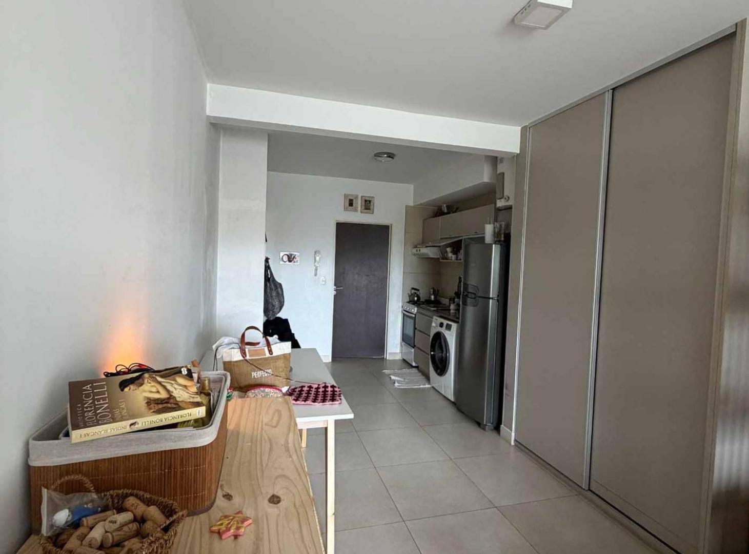 Foto de VENTA MONOAMBIENTE CON BALCON AL FRENTE EN DEVOTO, imagen 4