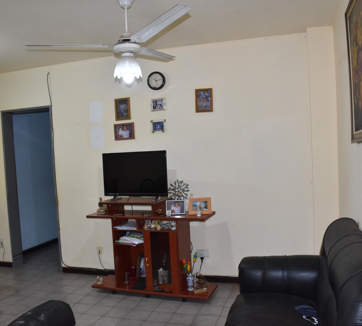 Departamento de 3 Dorm. 5