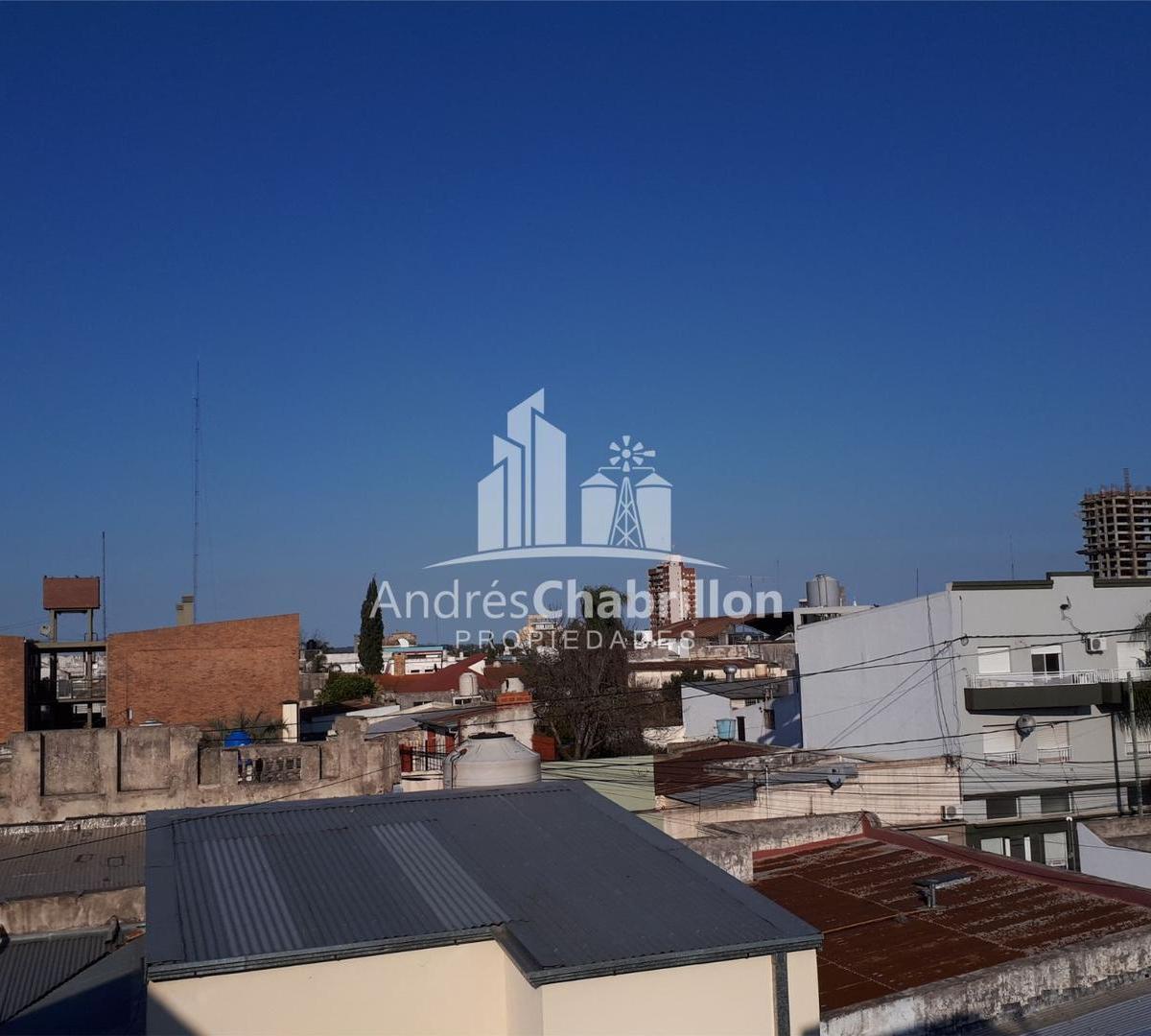 Casa - Semi - Centro / Propiedad Retasada 3