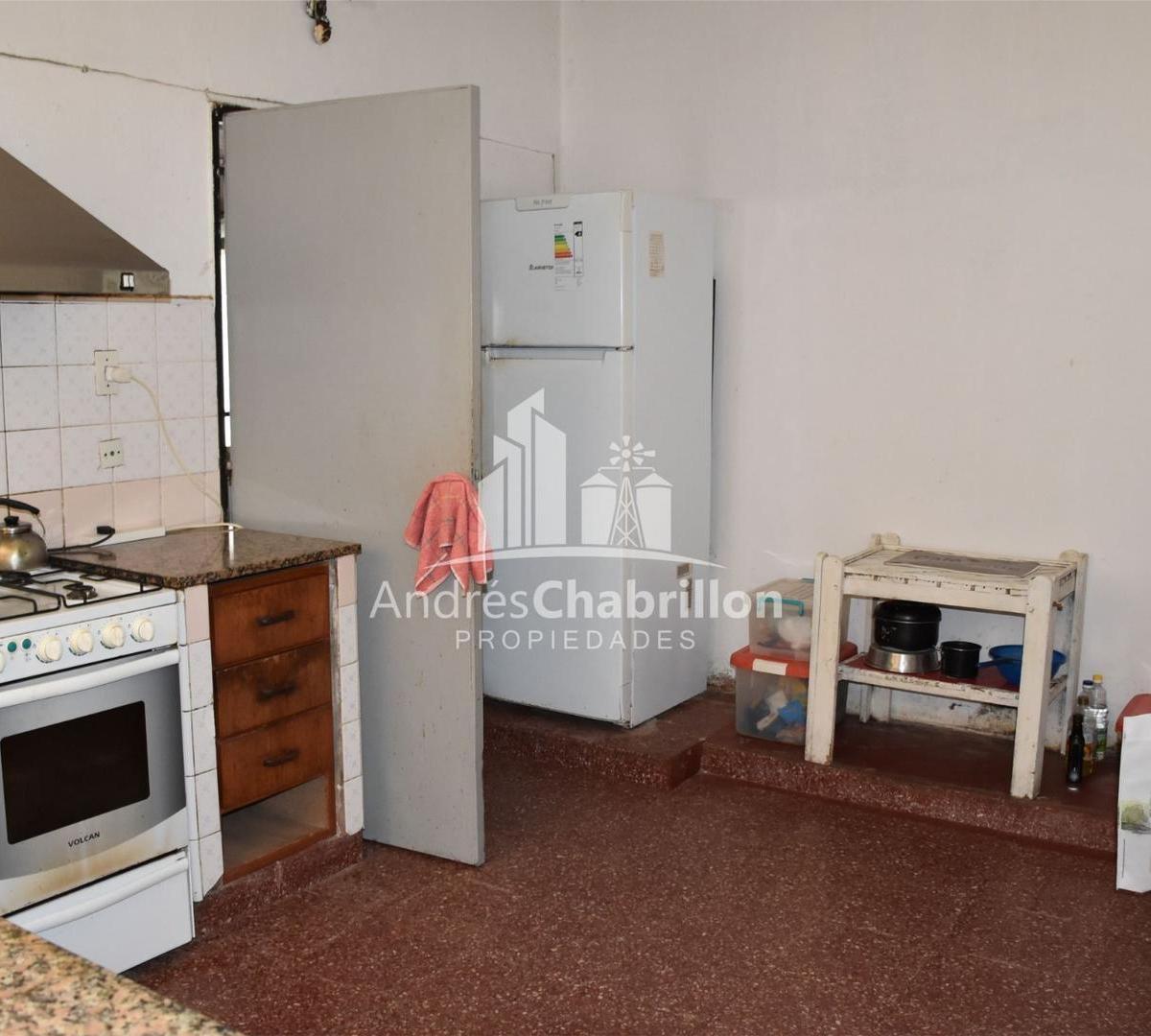Casa a La Venta con Estilo Antiguo 3