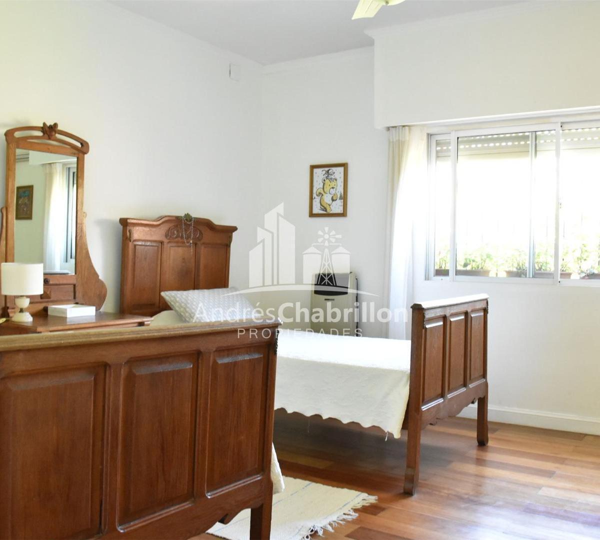 Importante Vivienda Zona San Carlos 1