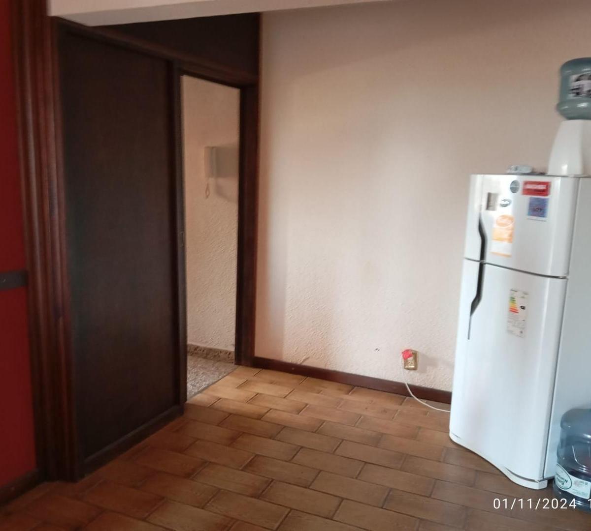 Departamento Amplio y con Muy Buena Ubicación 2