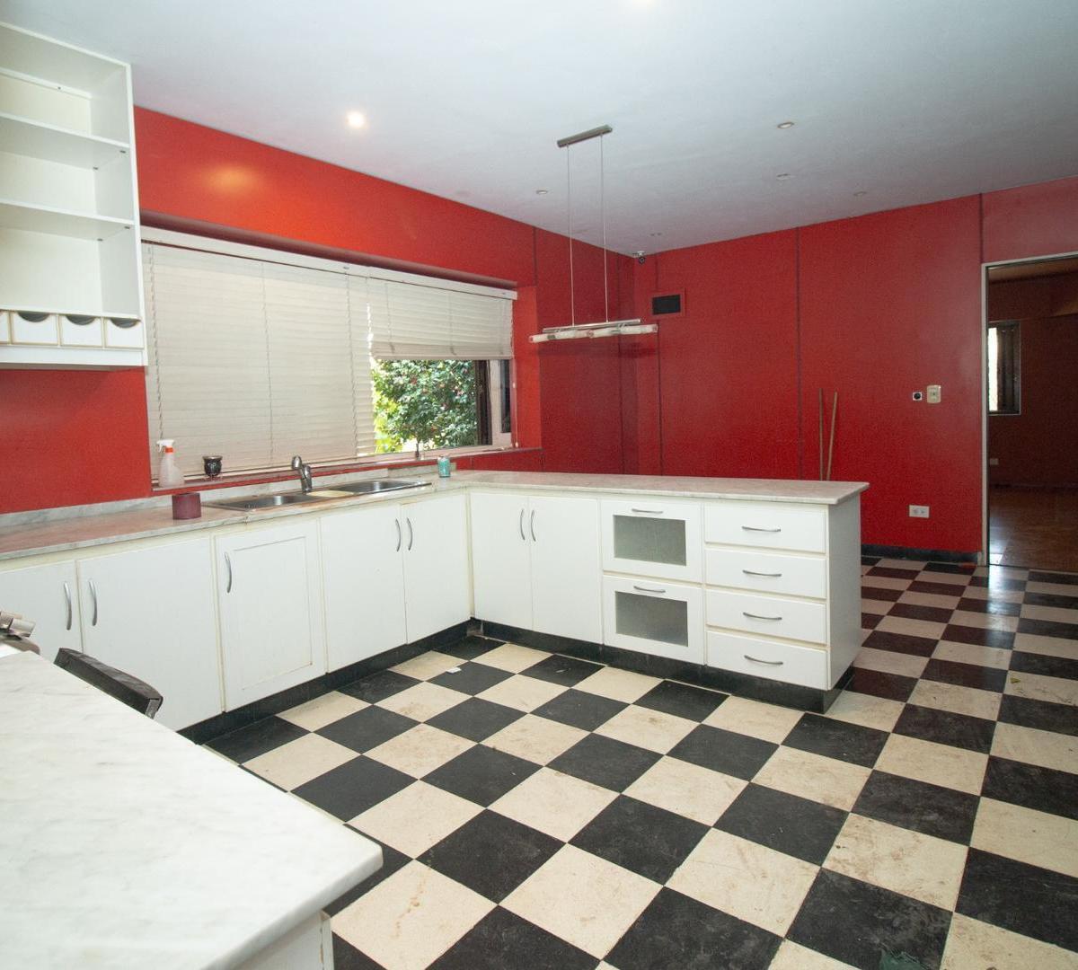 Excepcional Casa en Venta en La Ciudad de Concordia 5