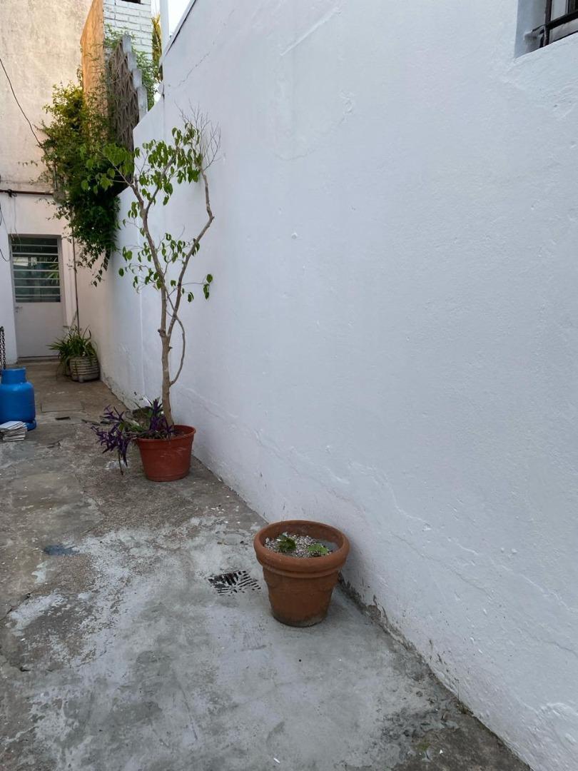 Inmueble en Venta, Apto Para Oficinas o Consultorios Médicos 2