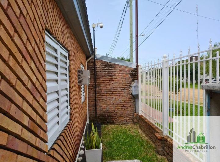 Casa en venta de 3 dormitorios c/ cochera en Concordia 2