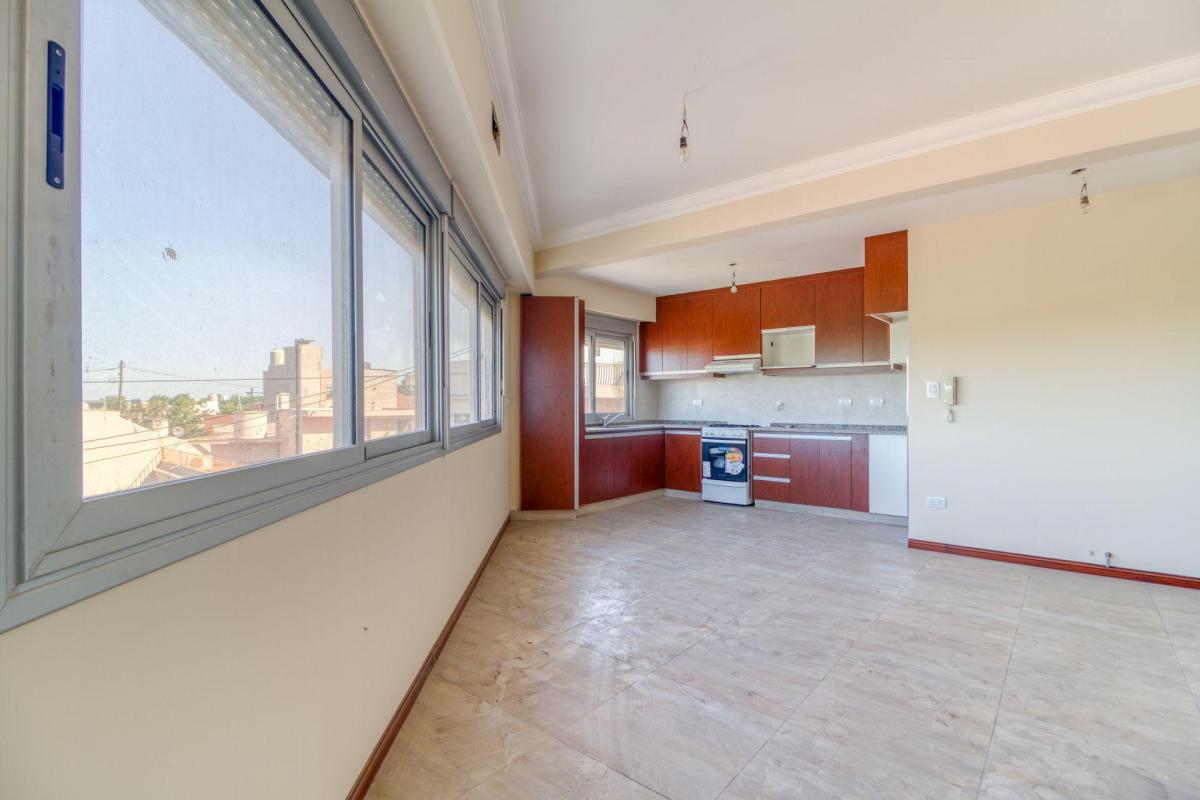 Venta PH 4 Amb. Parrilla - Apto Credito - V. Lugano 3