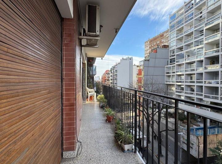 VENTA – Depto. 3 amb + depend. c/ balcón en  Núñez 2