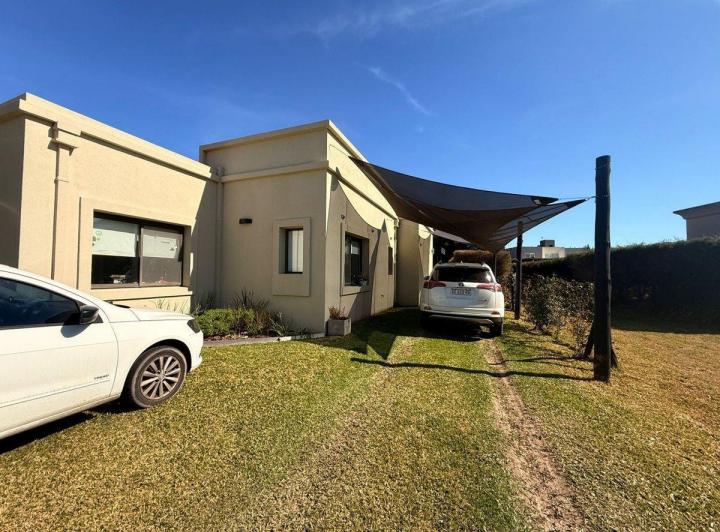 CASA/pileta  LOTE INTERNO SAN ISIDRO LABRADOR 2