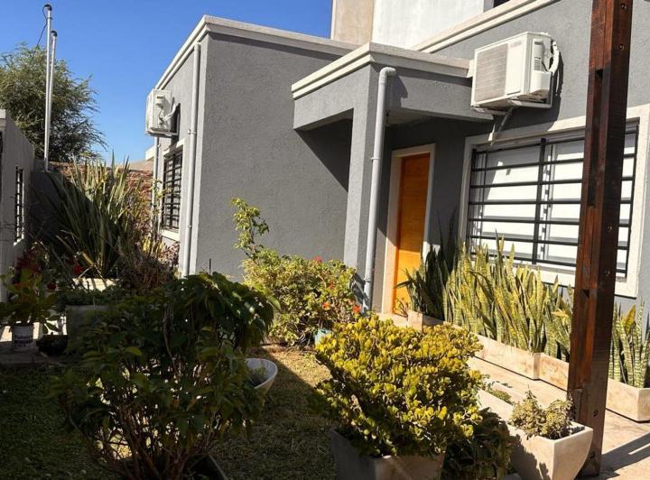 CASA EN VENTA EN BARRIO PARQUE MATHEU SEMICERRADO 1