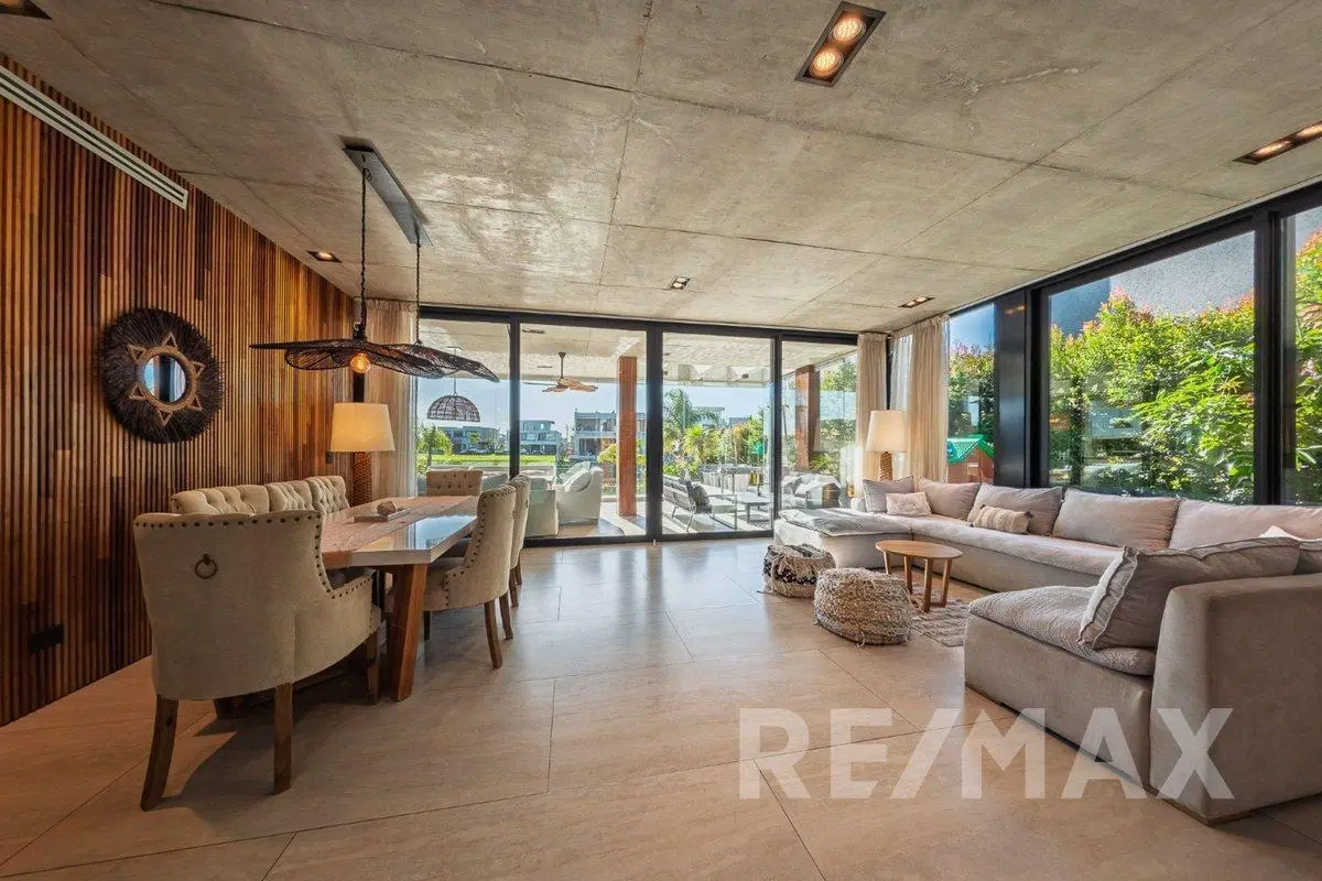 Venta casa 9 ambientes en El Yacht Nordelta 5