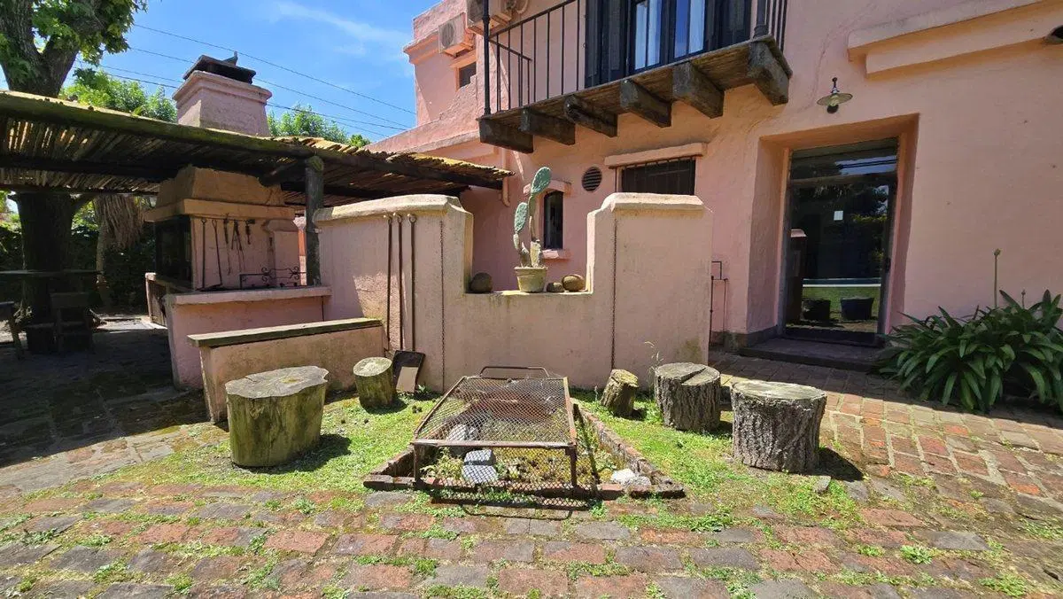 CASA en VENTA en LA HORQUETA, 9 AMBIENTES JARDIN 5