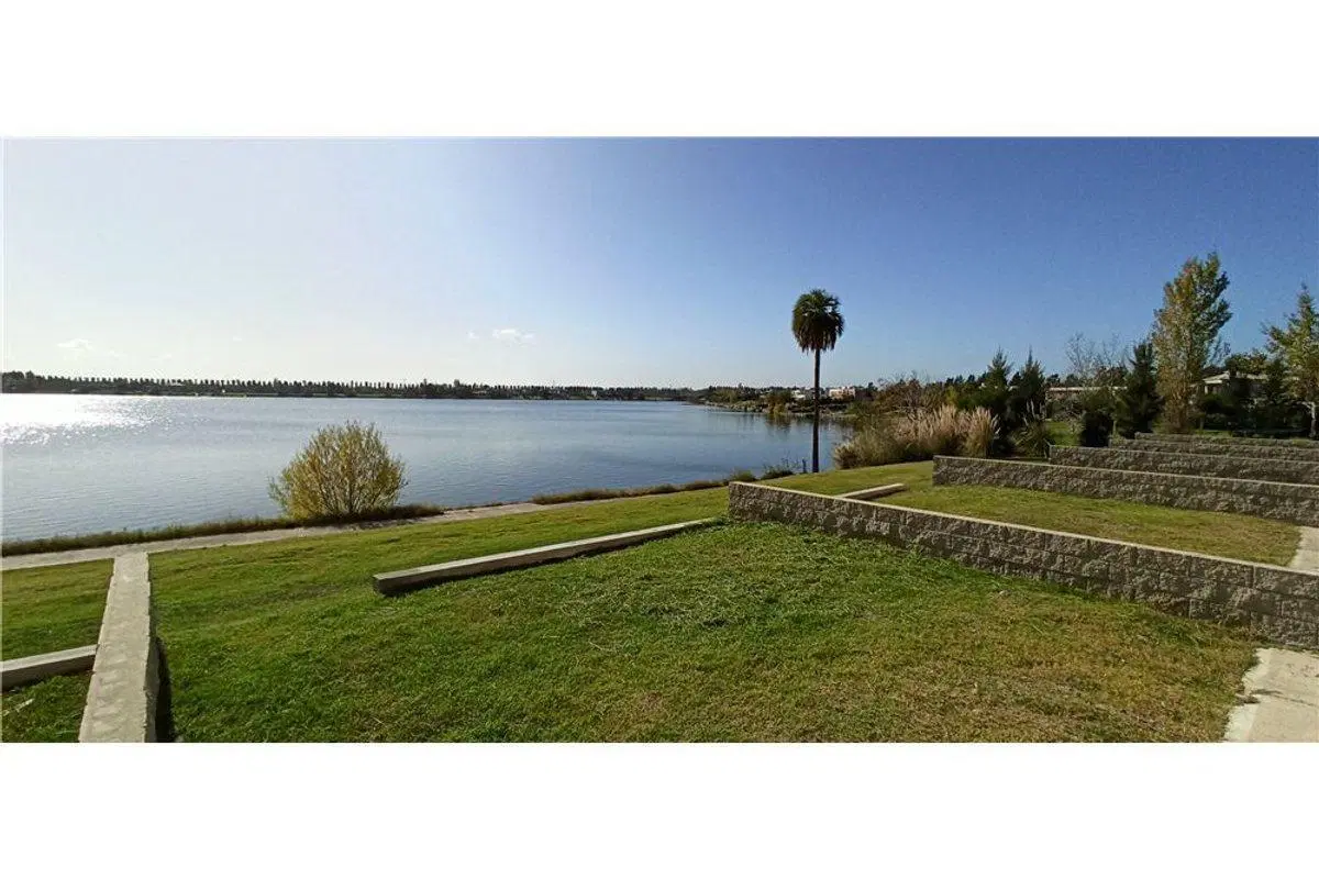 DEPARTAMENTO EN VENTA 2 AMB JARDIN AGUA BENAVIDEZ 2