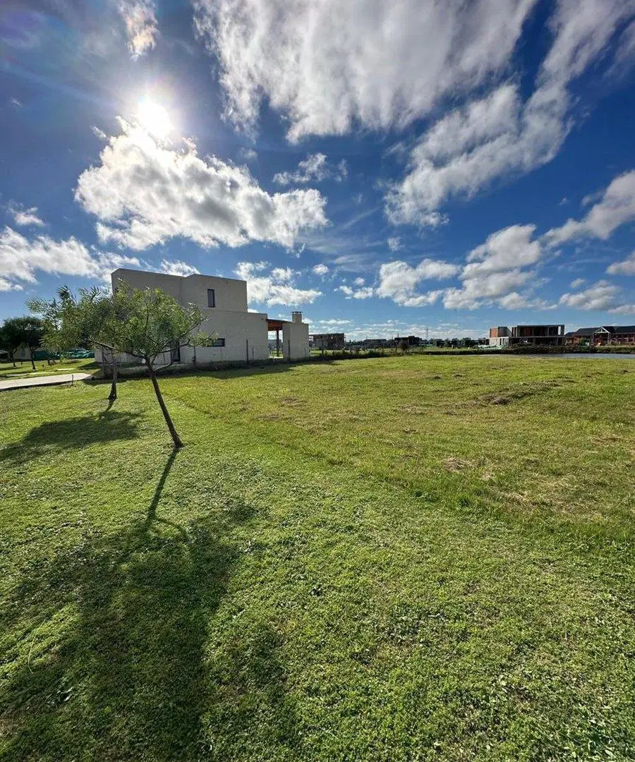 VENTA LOTE A LAGUNA EL ENSUEÑO MASCHWITZ ESCOBAR 5