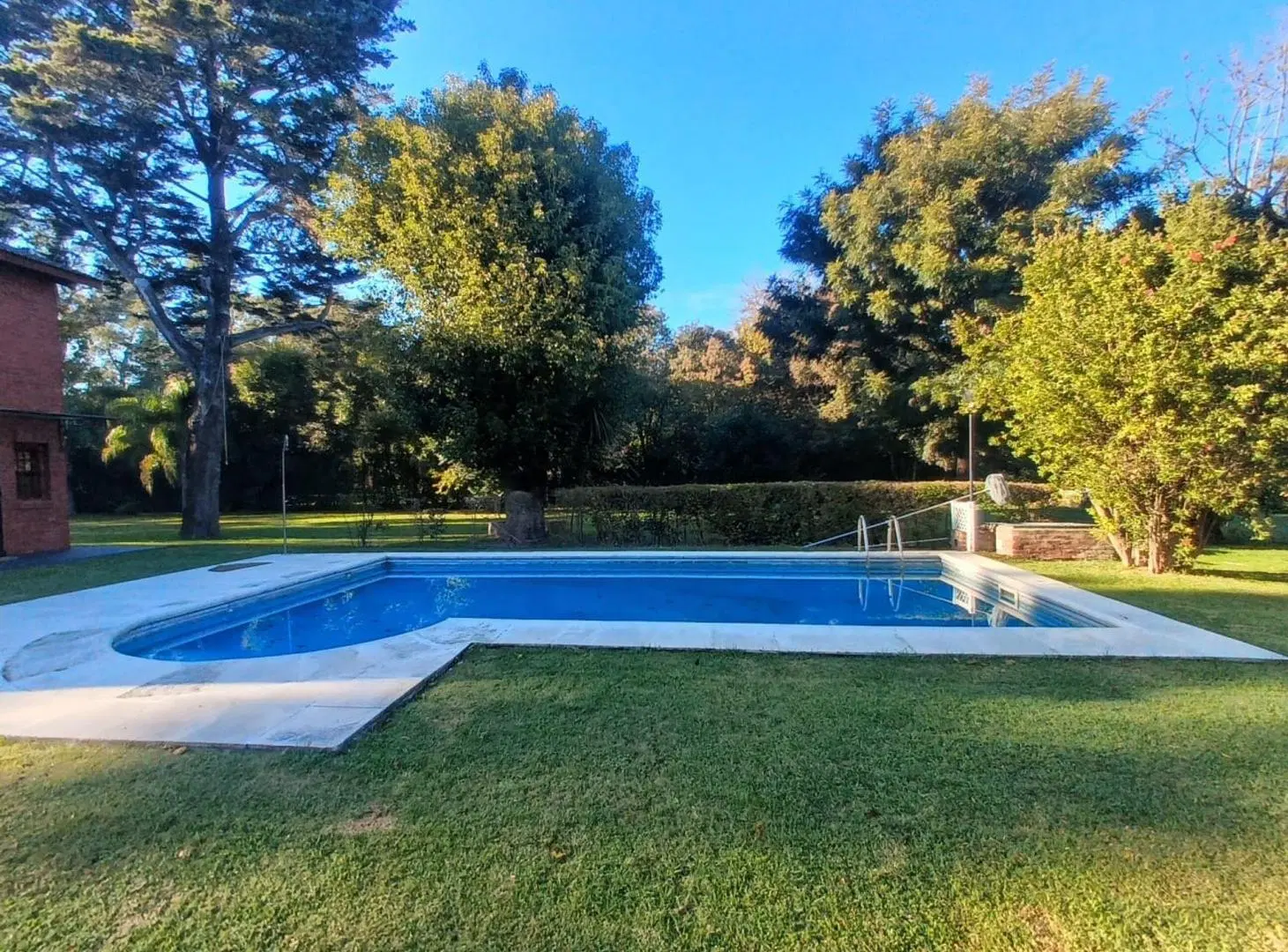 Excelente propiedad sobre lote de 2800 2
