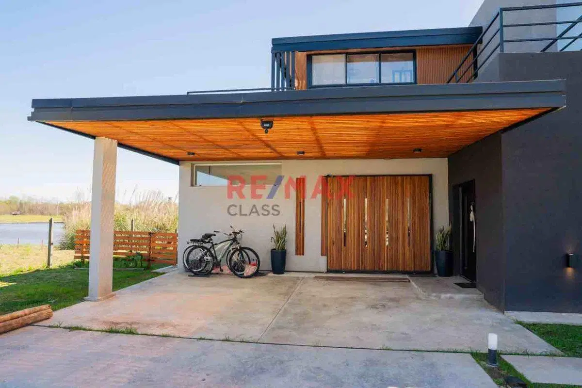 CASA EN VENTA BARRIO EL CAZAL AL RIO 2