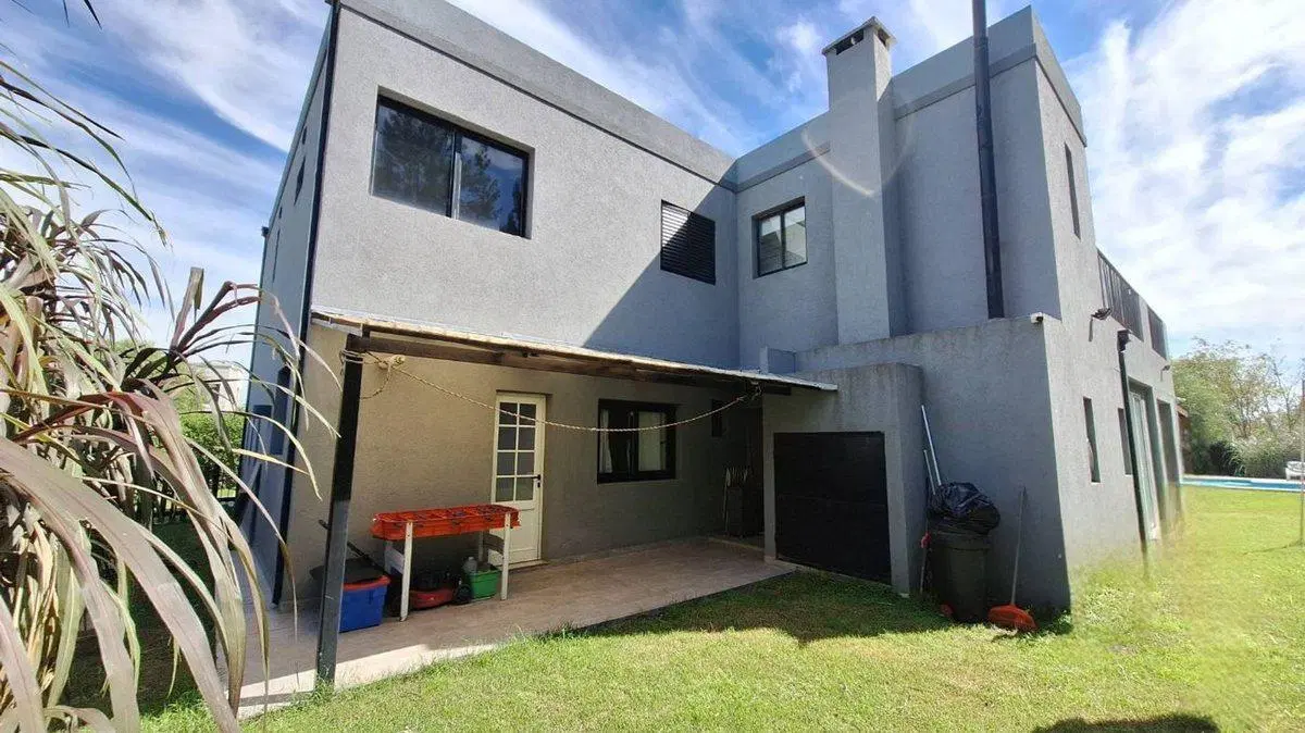 VENTA CASA BARRIO SAN MATIAS AREA 5 C/PILETA 5 AMB 5