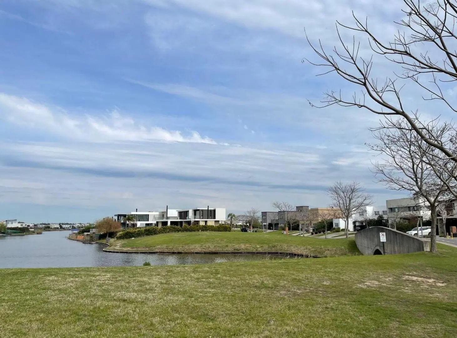 VENTA.LOTE, AL AGUA  . BARRIO VISTAS . PUERTOS . 2