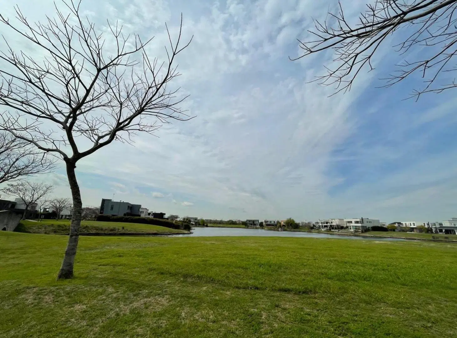 VENTA.LOTE, AL AGUA  . BARRIO VISTAS . PUERTOS . 5
