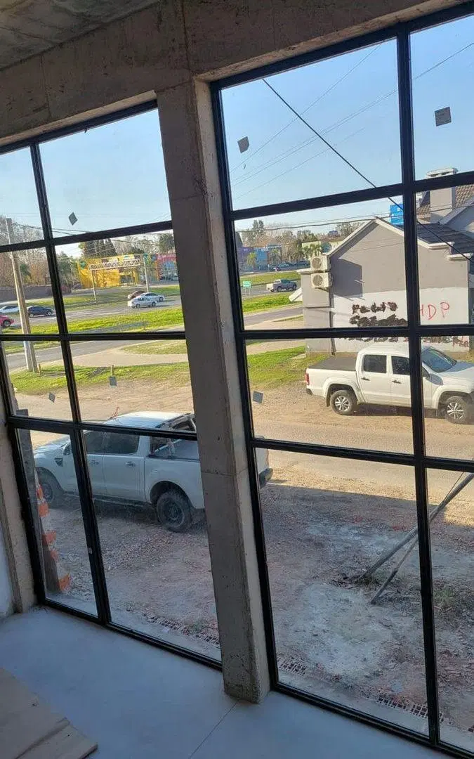 Venta Permuta Local a ESTRENAR  Pilar km 53 4