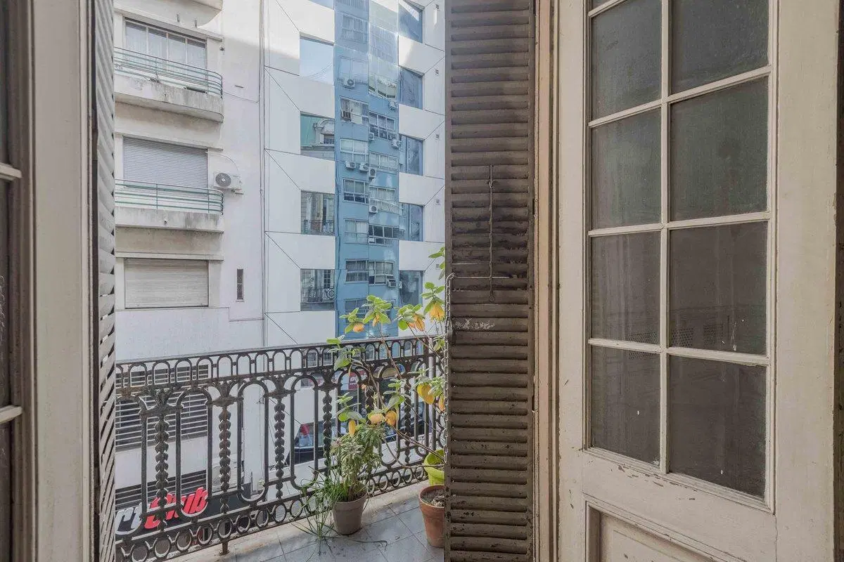 Venta 7 ambientes  Ideal  Profesional o Comercial 4