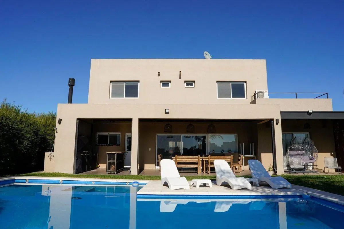 CASA EN VENTA SAN SEBASTIAN 3