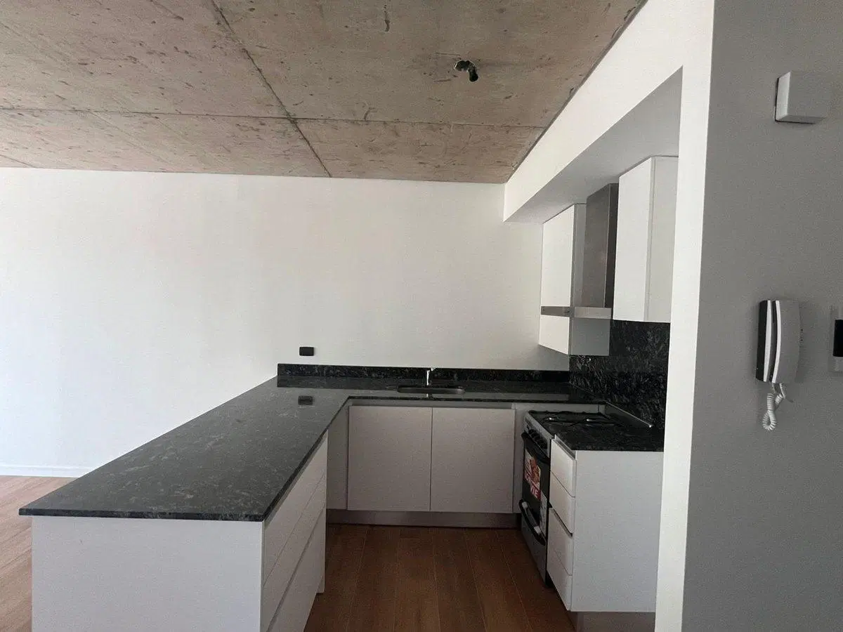 RENTA 2 amb premium balcón y cochera Pilar 5