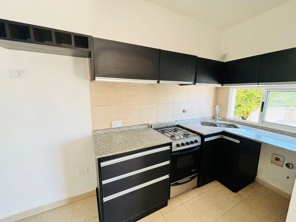 VENTA DEPTO 2 AMB PILAR COCHERA AMENITIES 2