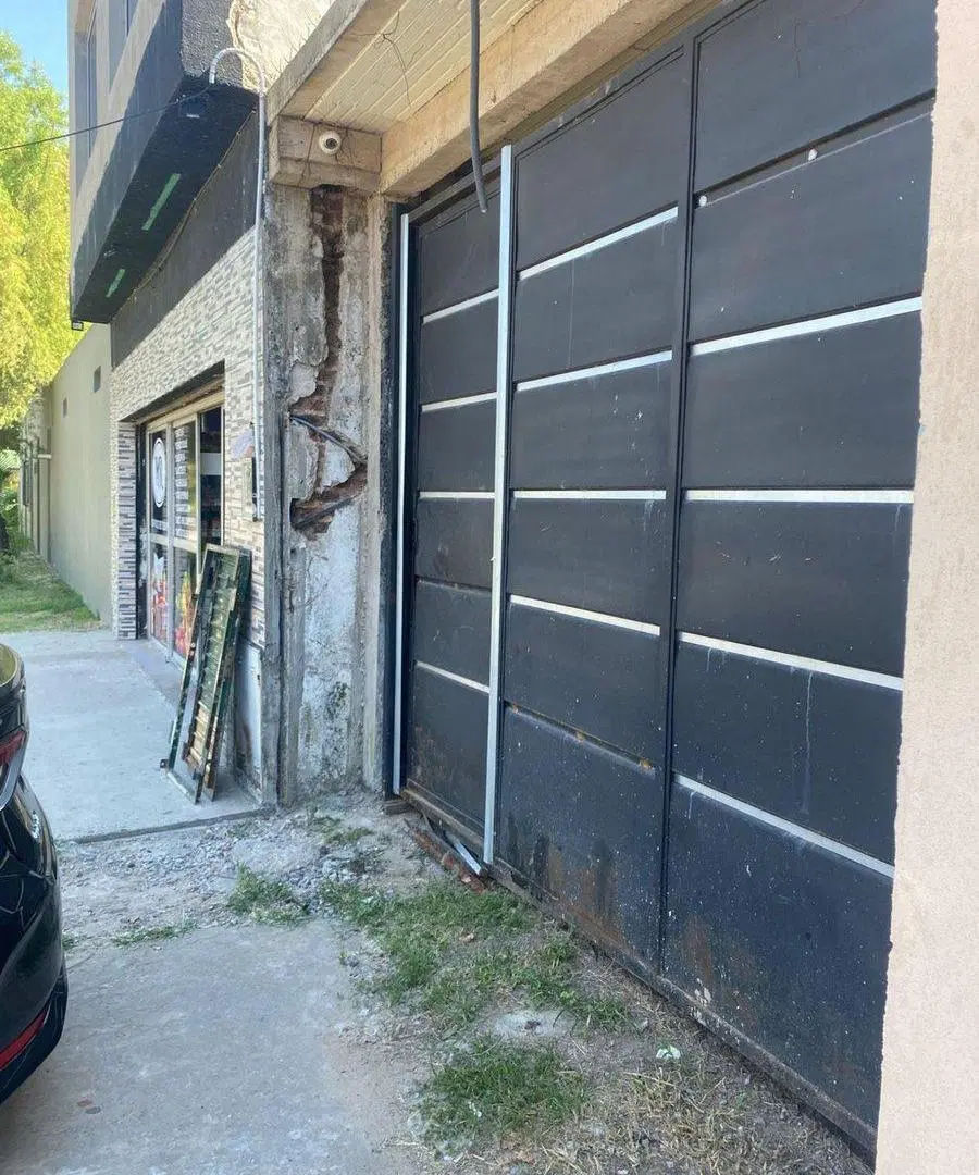 CASA MAS LOCAL COMERCIAL EN VENTA DON TORCUATO 2