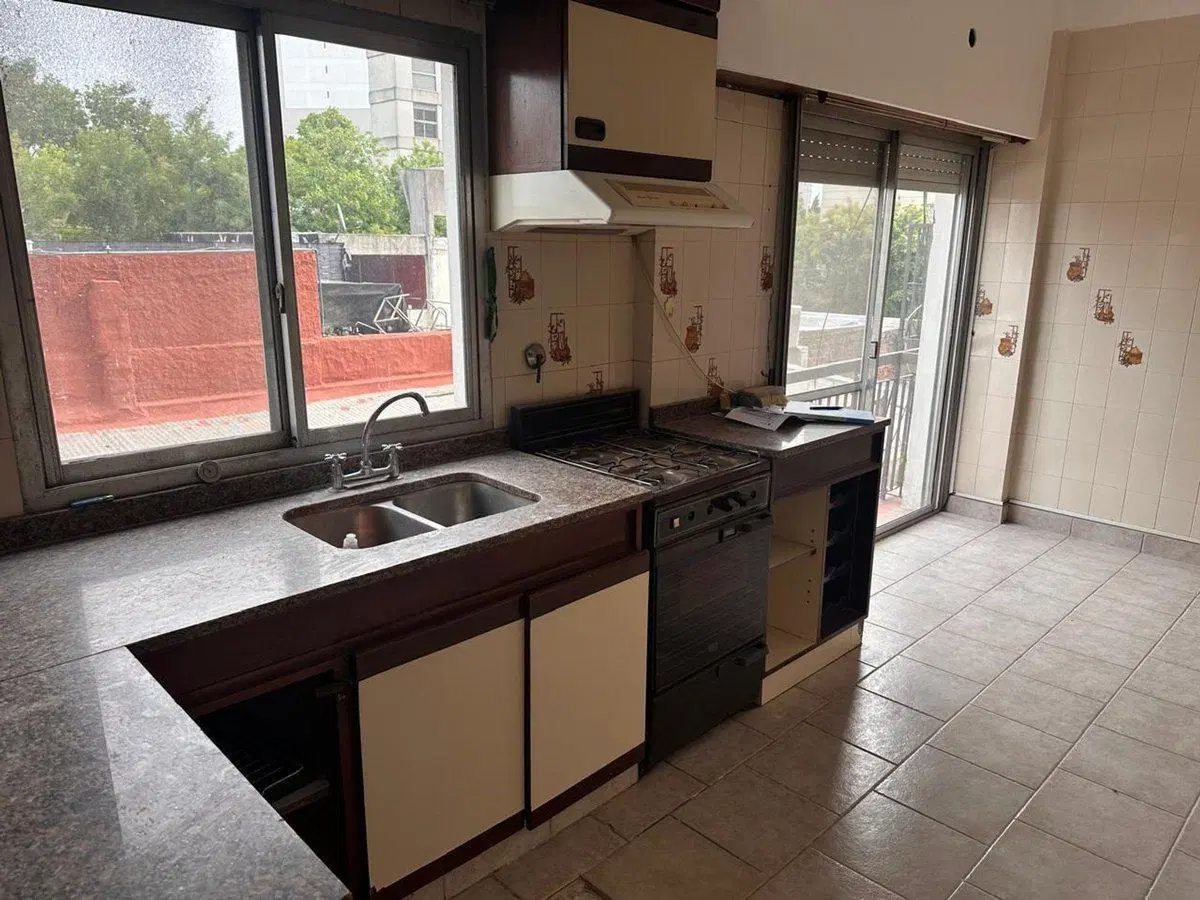 VENTA DEPARTAMENTO 6 AMBIENTES EN CAMPANA CENTRO 3