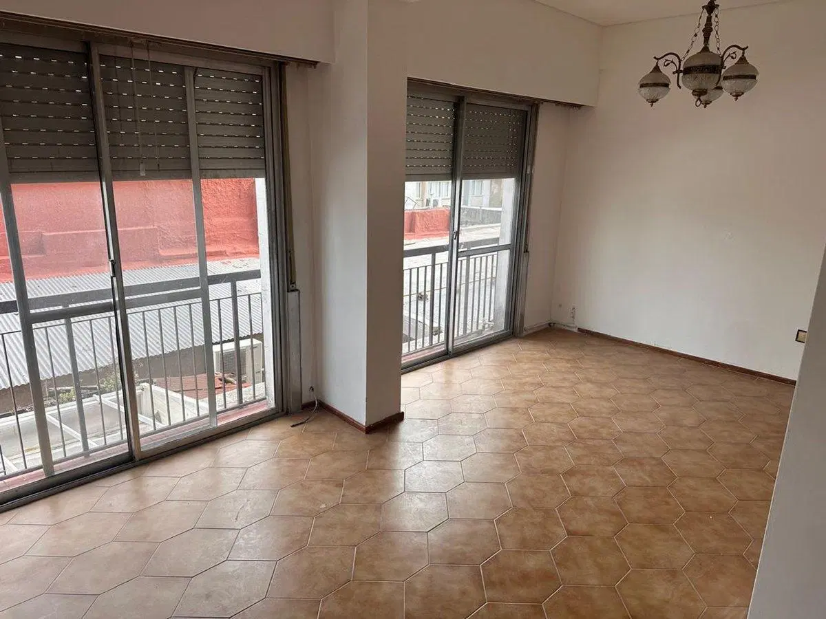 VENTA DEPARTAMENTO 6 AMBIENTES EN CAMPANA CENTRO 5