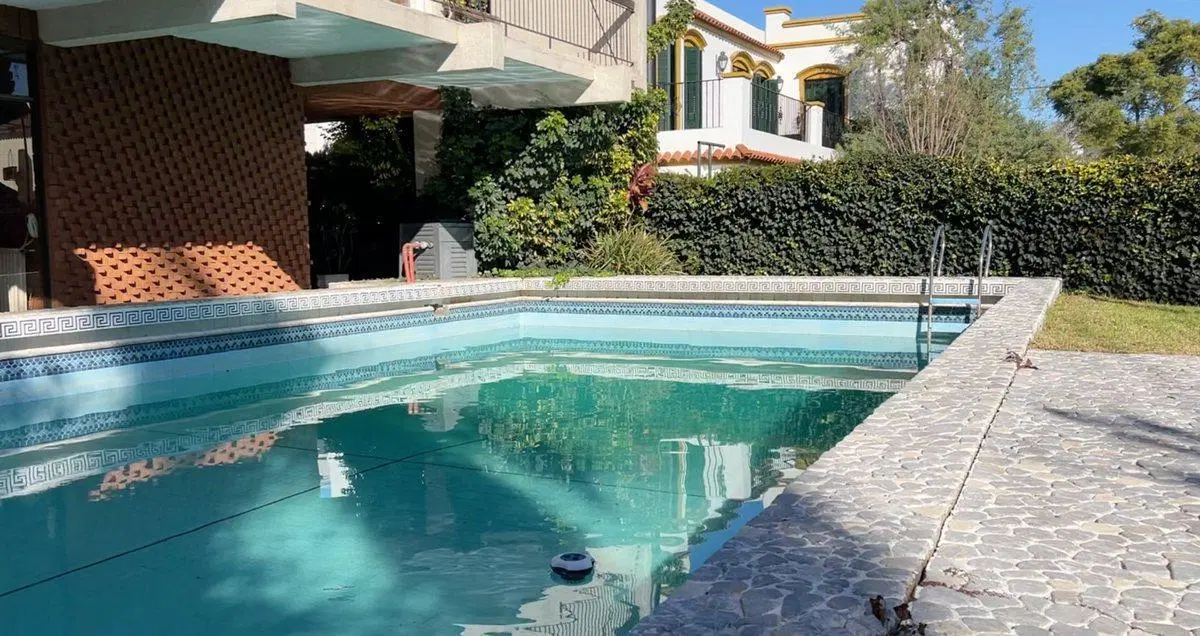 Venta  Acassuso casa 6 amb. Perú y Libertador. 2