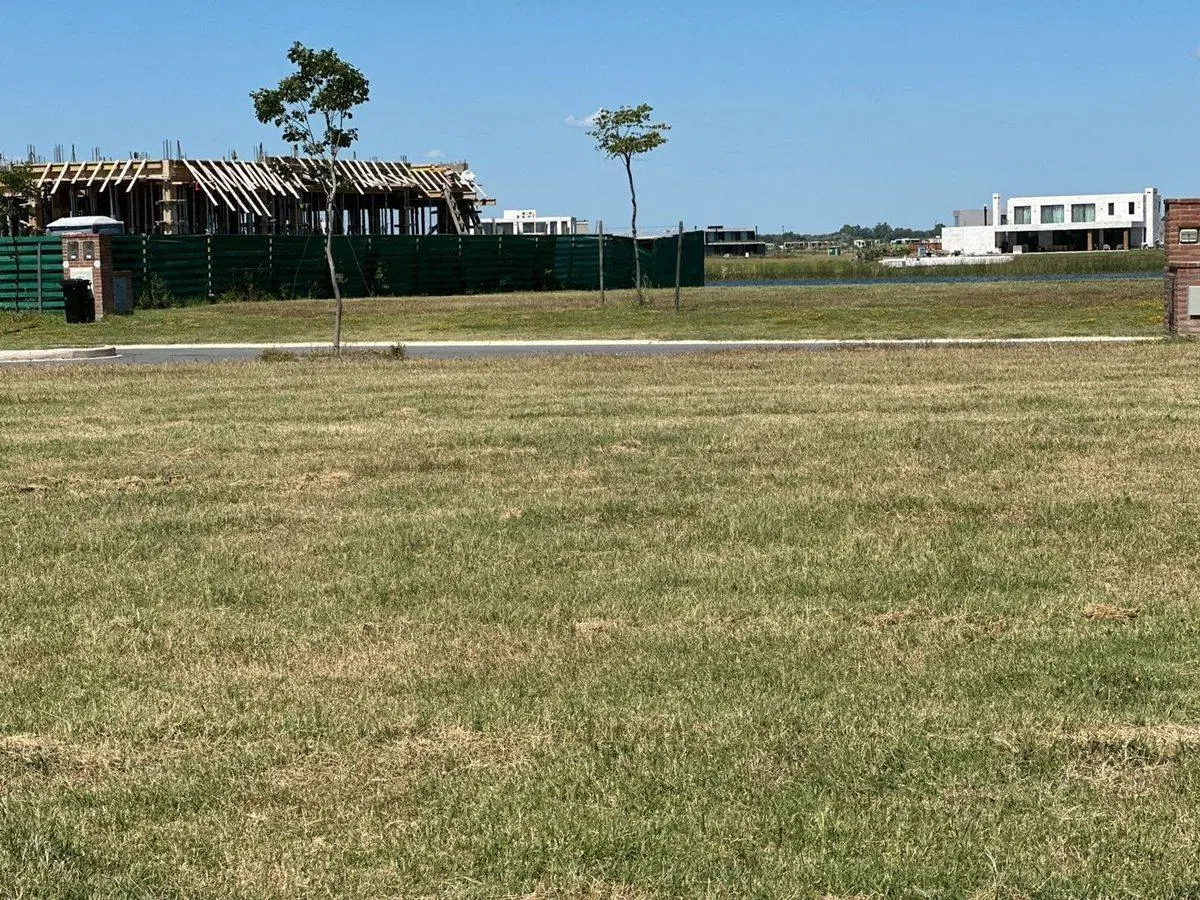 VENTA Puertos del Lago Amarras Lote al Agua 4