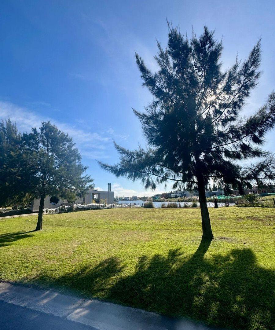 Venta Lote al agua Escobar 1095 m2 El Naudir