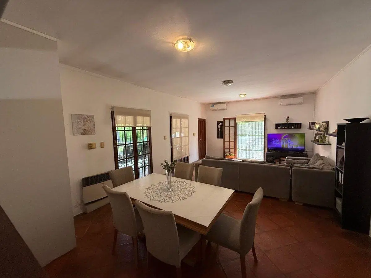 Casa. Benavidez Centro . Zona Quintas ,4 Ambientes 5