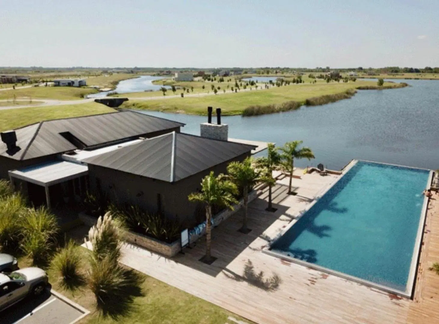 VENTA DE LOTE EN B. EL NAUDIR CON SALIDA AL RIO 3