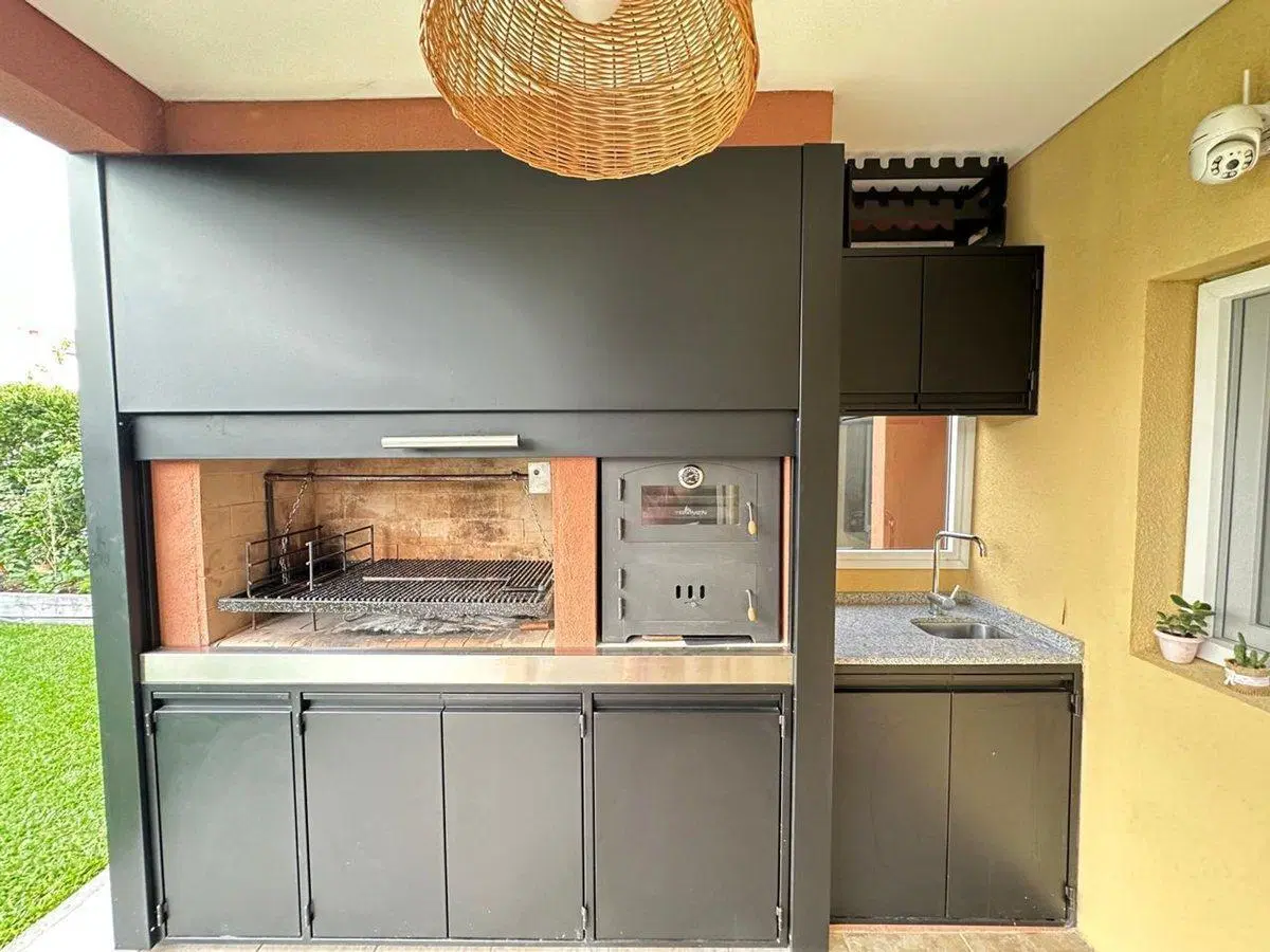 Casa 4 dormitorios 1 escritorio pileta playroom 4