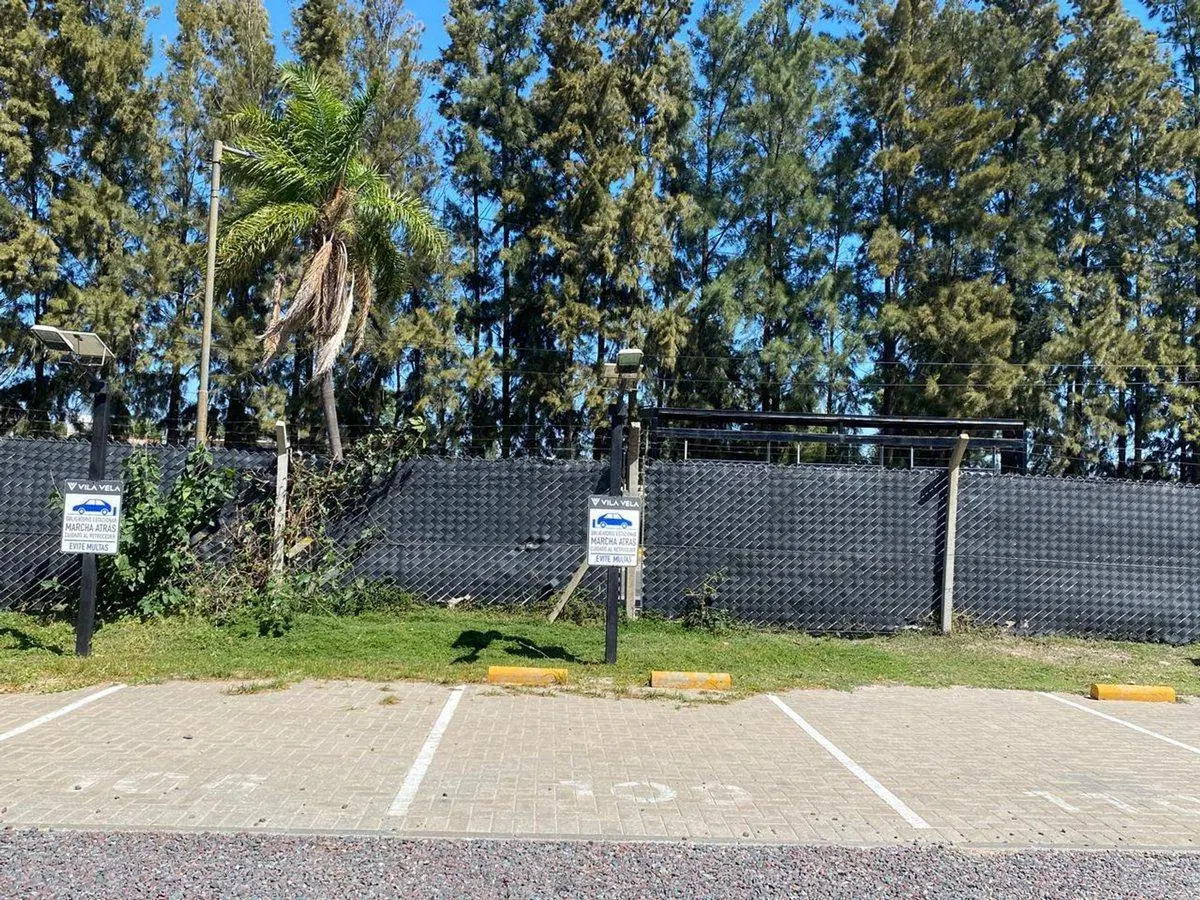 Venta Cochera  complejo Vila Vela Tigre 3