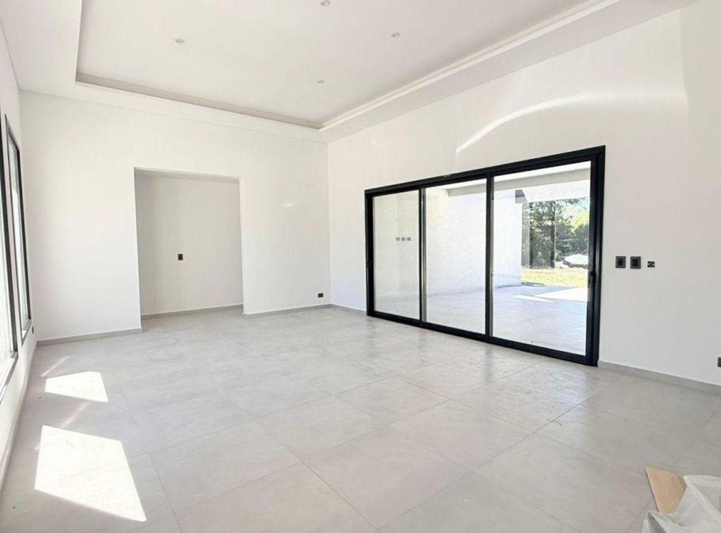 venta casa 5 ambientes san Matias área 4 interno