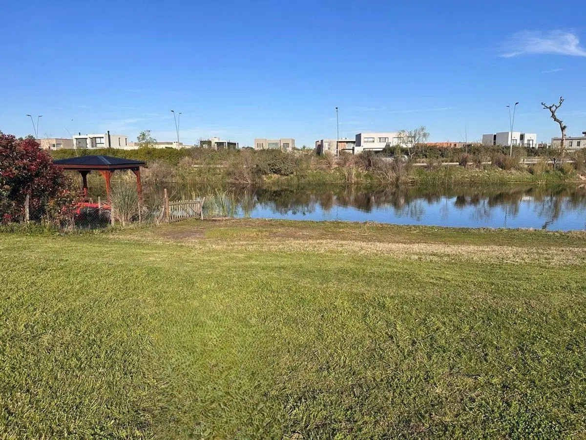 VENTA DE LOTE EN BARRIO MUELLES, PUERTOS DEL LAGO 5