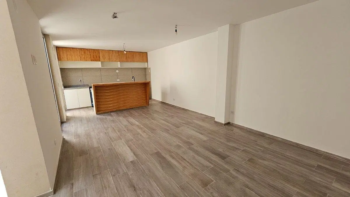 VENTA PH TIPO CASA BARRIO DE ALMAGRO 8