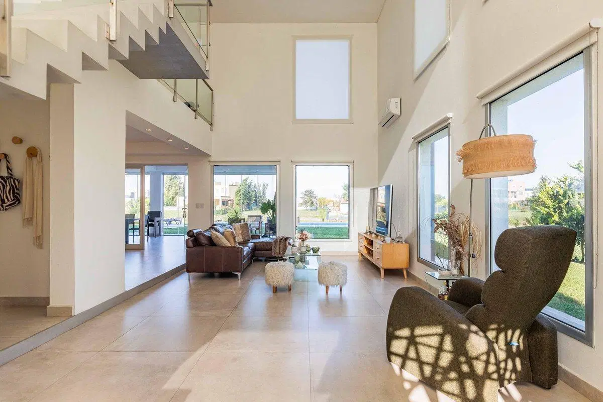VENTA CASA 6 AMB AL LAGO PISCINA MUELLE EL CANTON 3