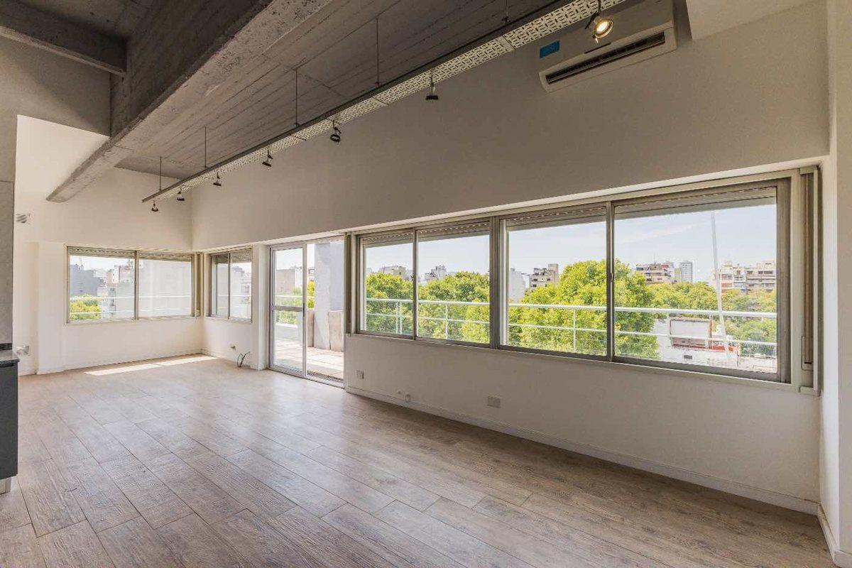 Venta 3 ambientes Flores 2 cocheras balcón moderno