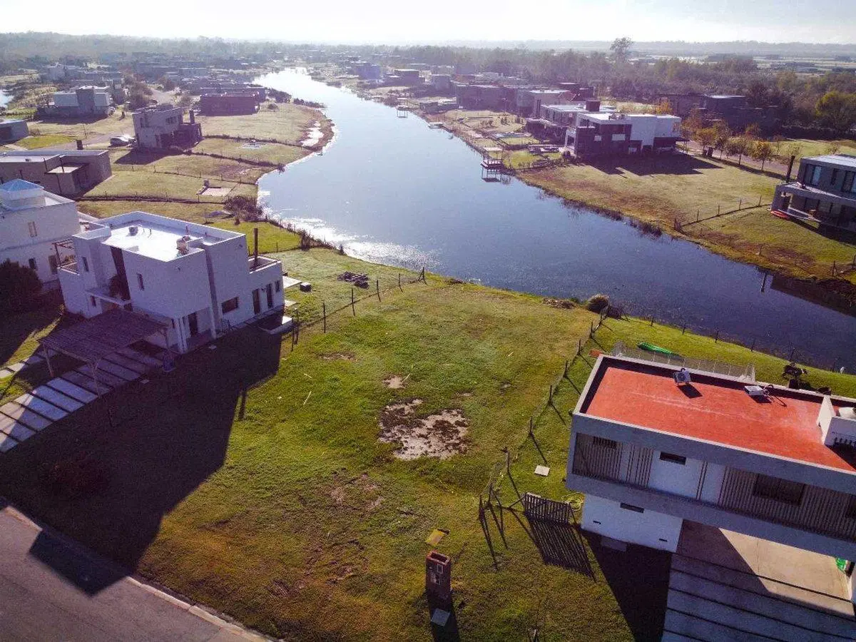 Venta Lote a la Laguna El Naudir, Escobar 5