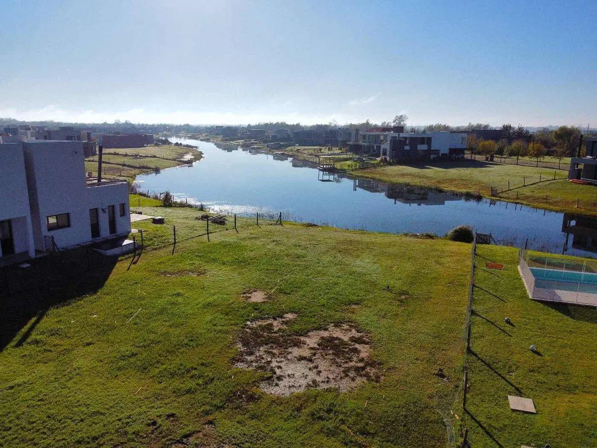 Venta Lote a la Laguna El Naudir, Escobar 4