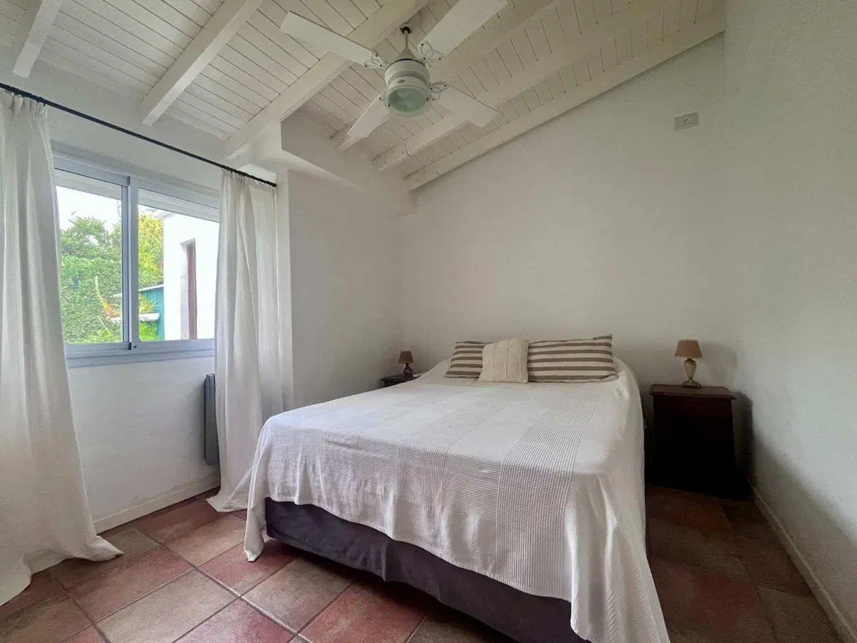 VENTA CASA 4 AMB APTA CREDITO COUNTRY BANCO PROV 5