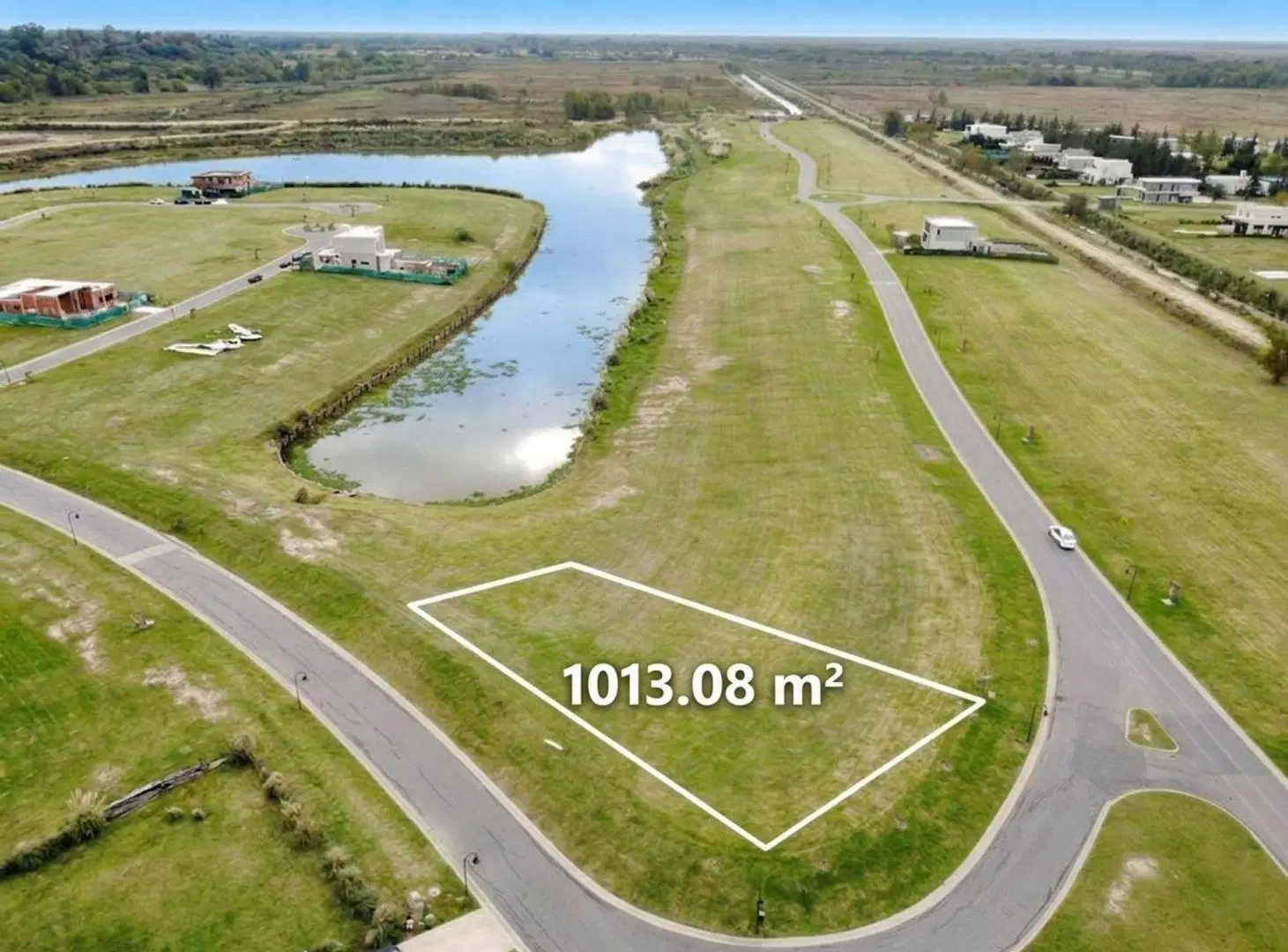Lote en Venta de 1013m²-Orientación NO y vista RIO 5
