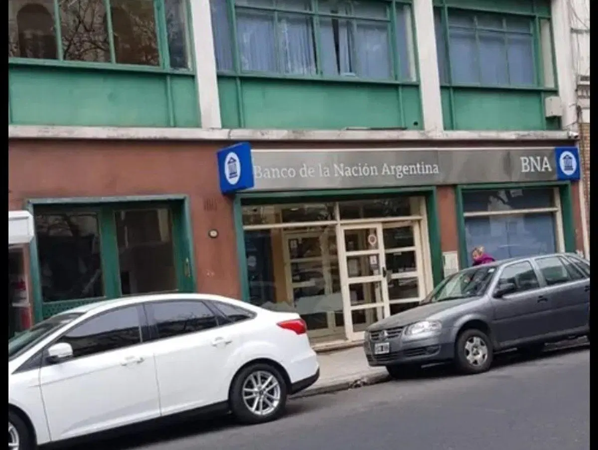 amplia oficina en capital todo el piso 2