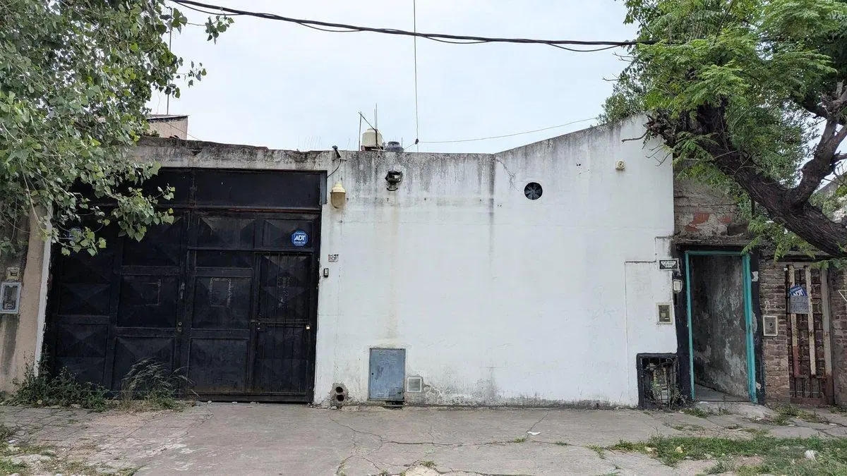 Galpon Deposito en Venta Comercial Tres de Febrero 4