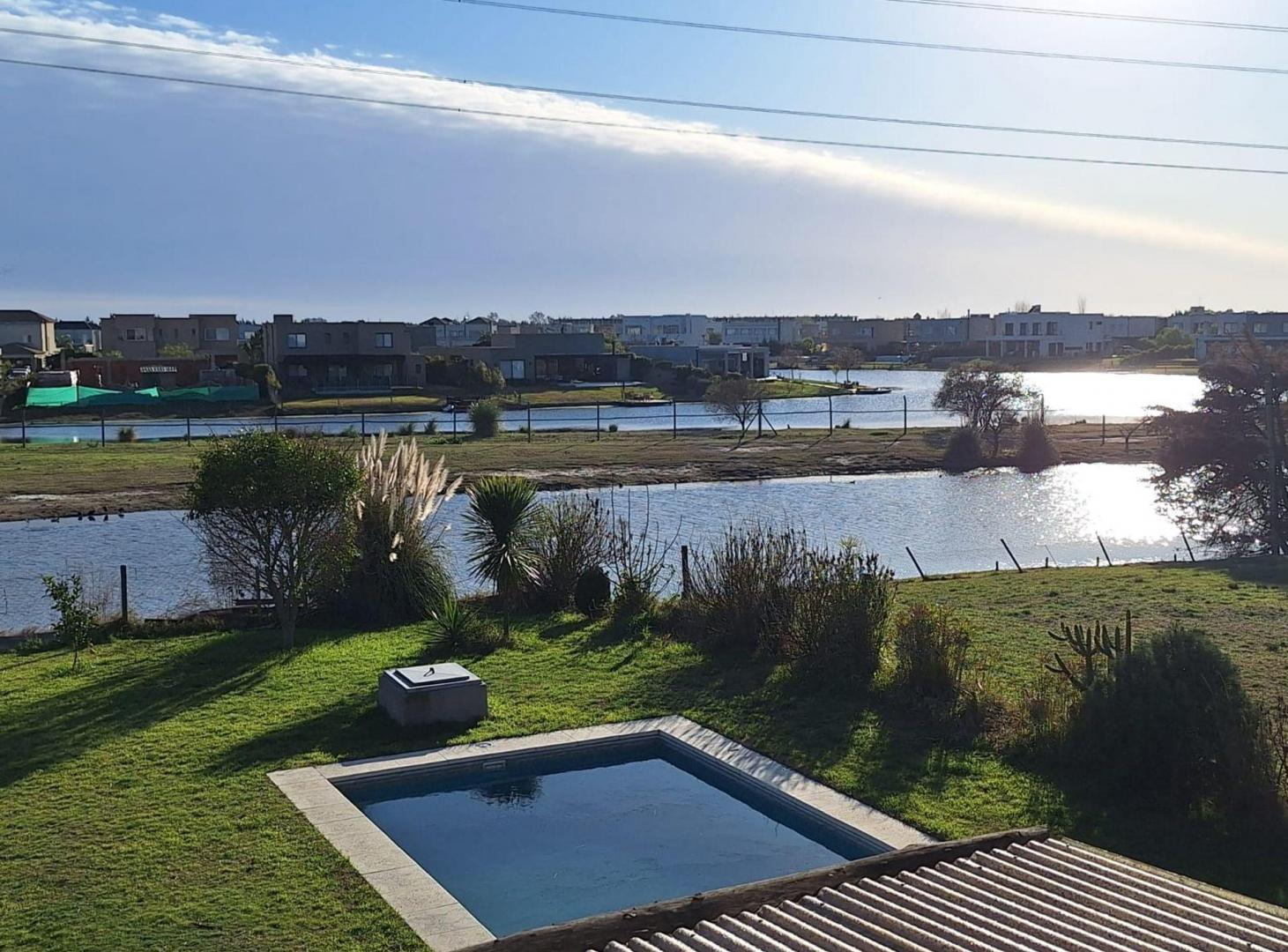 VENTA CASA 5 AMB A LAGUNA SAN FRANCISCO VILLANUEVA