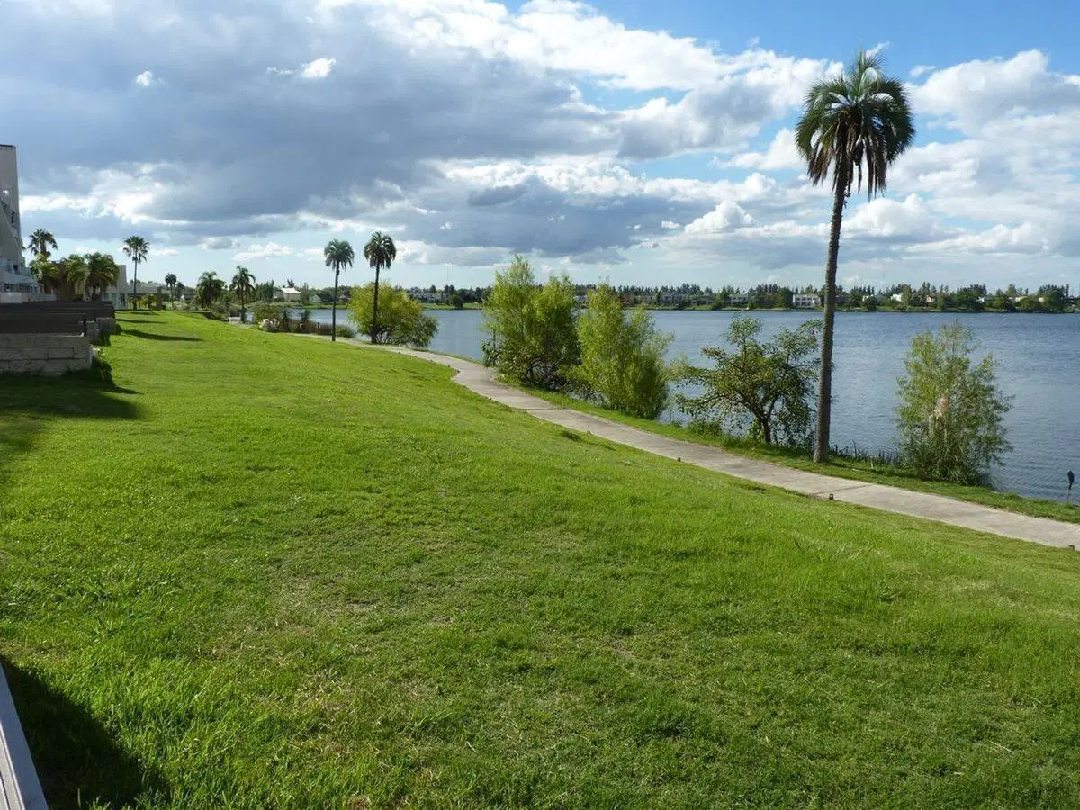 Venta Depto. Con Jardin Al Agua 3 AMB. VILA VELA 4